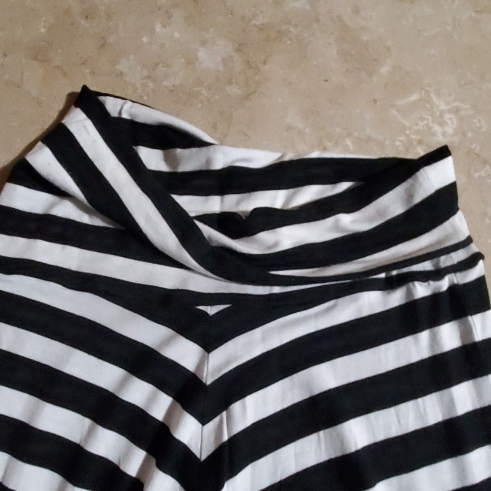 Forever 21 Black & White Stripe Maxi Skirt M - Picture 3 of 3
